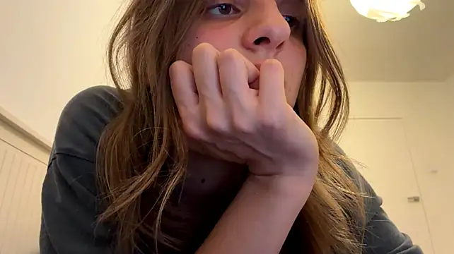 ActaedCottage - Shake my boobs