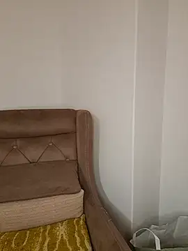 Tanya07 - Meme arasında dildo sakso