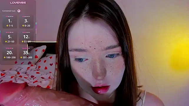 Lexxxxxxi - play tits