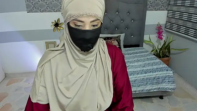 Jalima_sabag - big squirt + plug anal