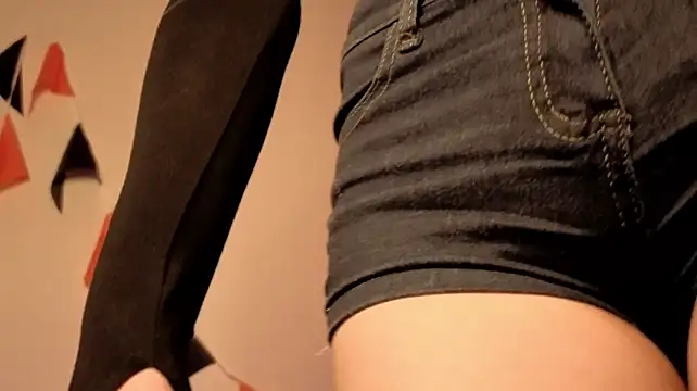 HopeWiltsey - Gently touch my thighs