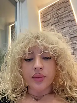 CurlyDaisy - T get snap+ 1 sexy vid + 2 min CT