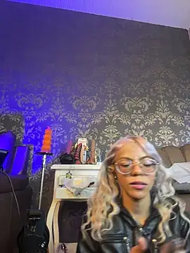 Ariaoficial - CHILI AND ALCOHOL INJECTION JUST PUSSY