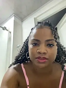 ValerieBlakee - MAKE EYE CONTACT WHILE SUCKING A DILDO😯
