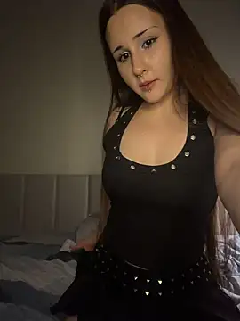 LucyWeekend - Do you want me to be wet?