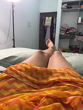 Miss_kanika76 - Oil show ass