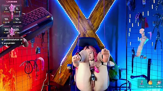 Veronica_bdsm - X8 wooden clamps in tits with candle wax