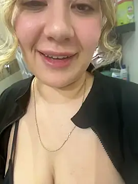 Paubunnie - Show wet pussy