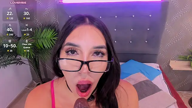 TatiPerezns - Let's heat up Flash Boobs and Saliva 🥵