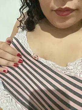 Sweetgirll23 - Mostrar o clítoris 🩷