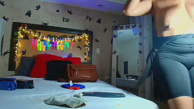 Mialopez52 - RUSSIAN HANDJOB