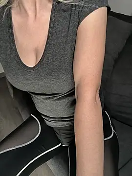 Catblueeyes - spank my ass 15 times in panties
