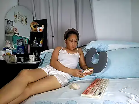 Nhayasquirt