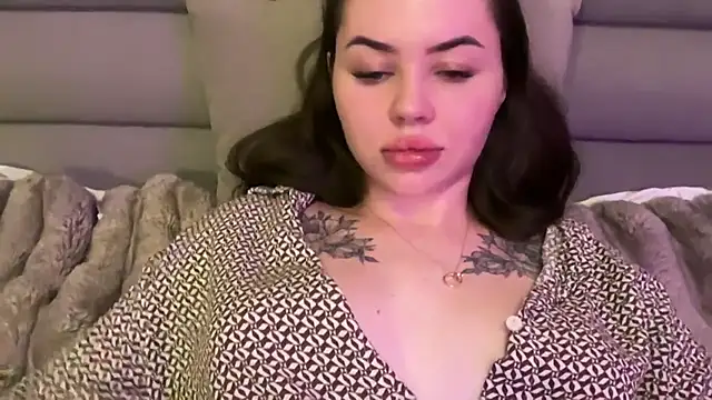 AlmaryKim - fingers in pussy