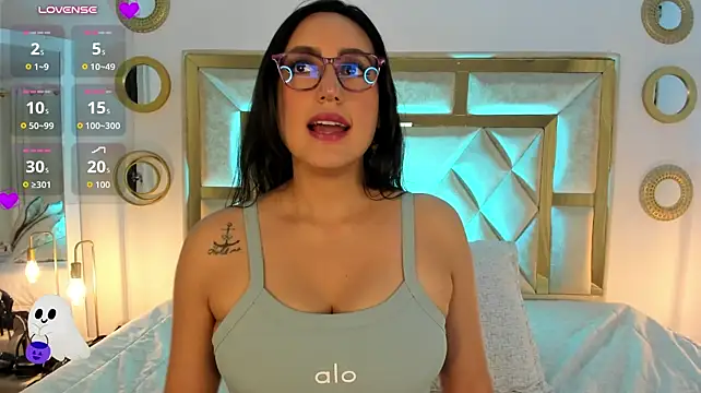 KarinaStore - 👄TAKE PANTIE OUT 👄