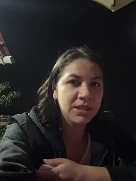 Roldanmary - Show boobs in public