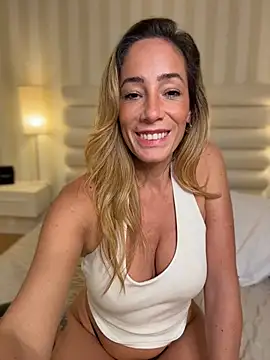 SweetAlegra_ - Last tipper get Surprise Vid📹