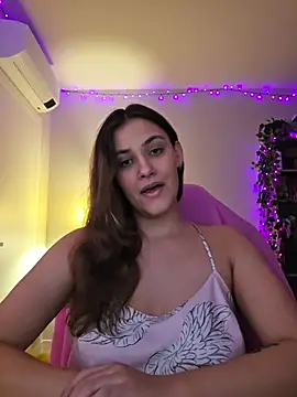 MiaRides19 - I suck dildo 😳😳