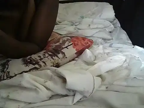 Prettychocolatepetite - Fuck pussy with dildo 🥵