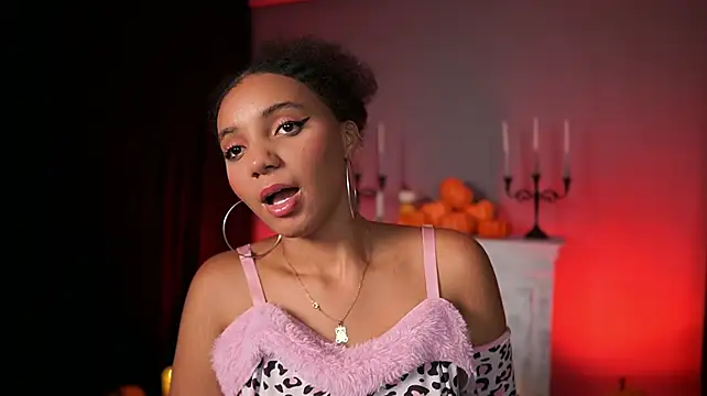 BrianaLane - 🎃Spit boobs