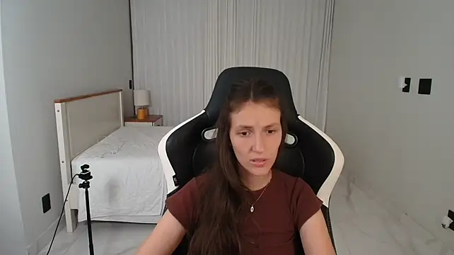 Upssnowy - show boobies 🍒