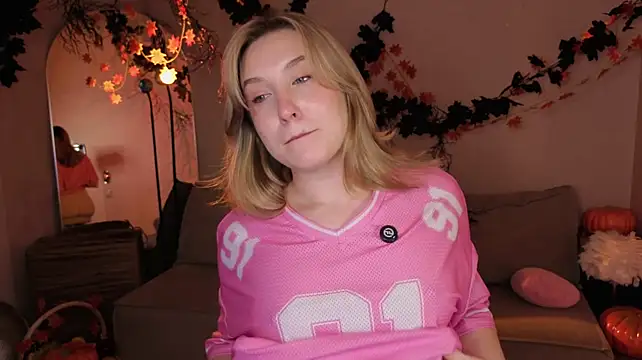 Saint_trisha - ass in front the cam teasing