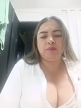 Candy69- - Ensucia mis bragas nuevas 🤤