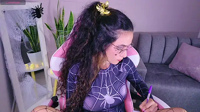 Bella__Rose1 - Toy in pussy♥️ Show ur amaizing ass♥️