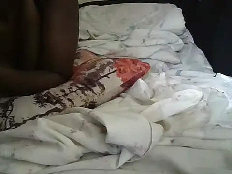 Prettychocolatepetite - Fuck pussy with dildo 🥵