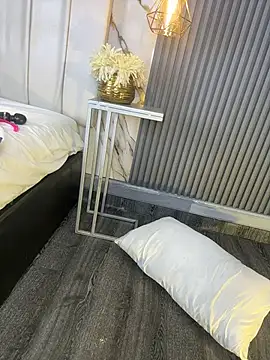 KatheOlson - control domi x 5min + squirt
