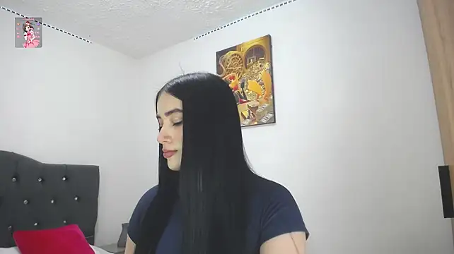 Emmy_sanderss - YOUR FAVORITE BLACKHAIRED IS REALLY HOT