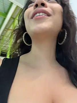 NefertitiXO - FUCK MY PUSSY HARD IN PUBLIC BATHROOM