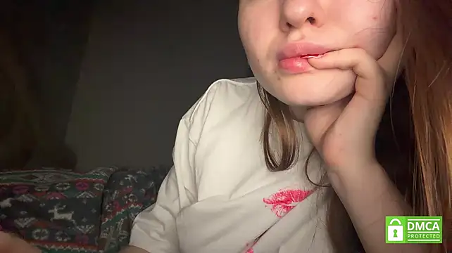FelicidadMein - Lift my top and squeeze my boobs close-u