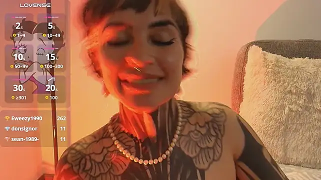 Luana_Fiore0 - Love me, soft vibes for incredible day