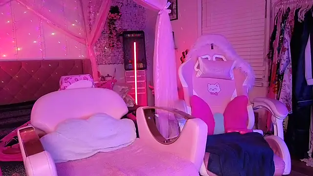 VixenCapri - invite my guest