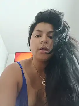 IvoniLust - Masturbation con dildo