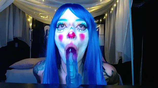Eloise-brown - Destroy makeup with saliva