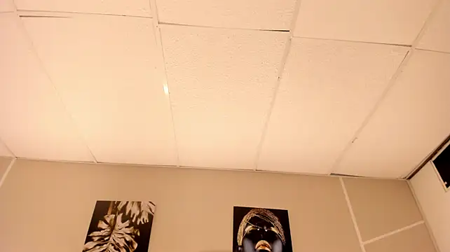 Alicee_Nahara - Show Pussy and Rub Clit