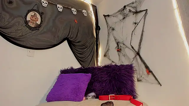 Mariam_hill - Spanks ass 😈