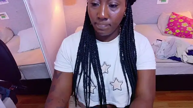 Kiara_evanss - completely naked, to fuck him in the ass