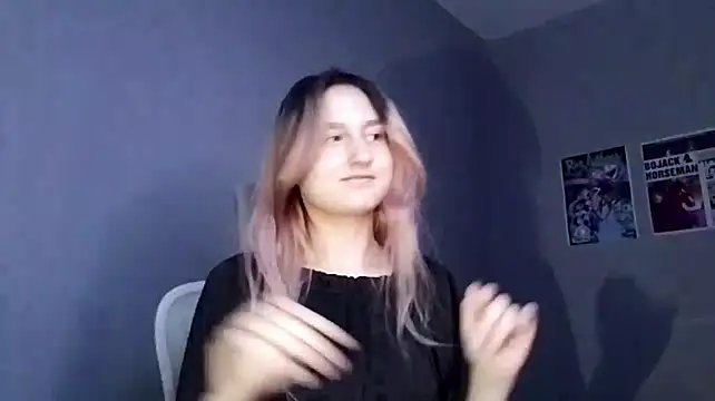 MayaGrins - smile at the camera