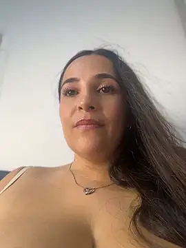Taylortits - Hello 😈