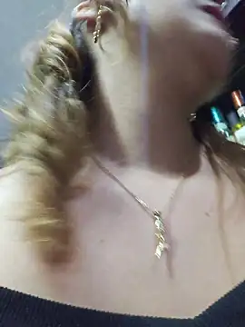 Lara_Moon20 - Finguers my pussy 🔥