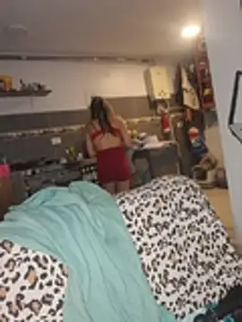 Hollywoulld - squirt everywhere