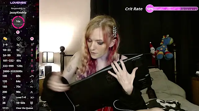 EllieeRose - Titty Wank Dildo