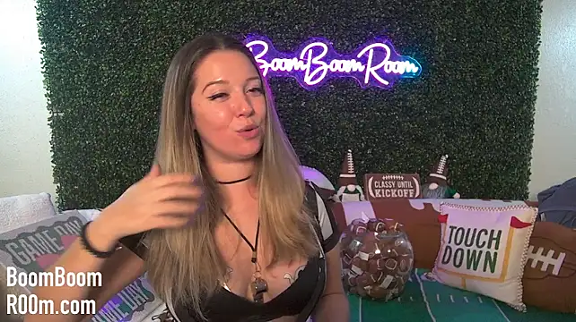 Boomboomr00m - Toe Sucking + Pussy Licking 👅