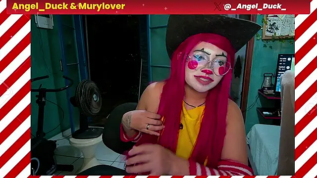 Angel_Duck - Mury chupar buceta 2 min