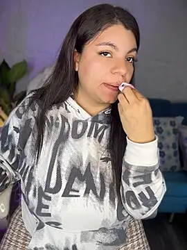 DaniaMillerr_