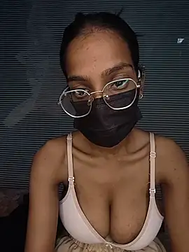 Shaily_jii2 - Oil on boobs