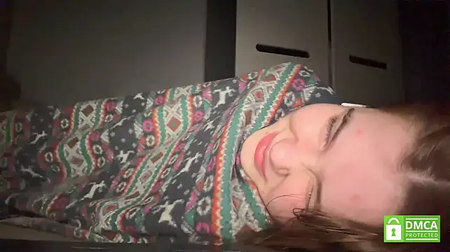FelicidadMein - Lift my top and squeeze my boobs close-u